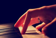 挖墙脚？英媒：纽卡斯尔盯上曼联首席运营官.